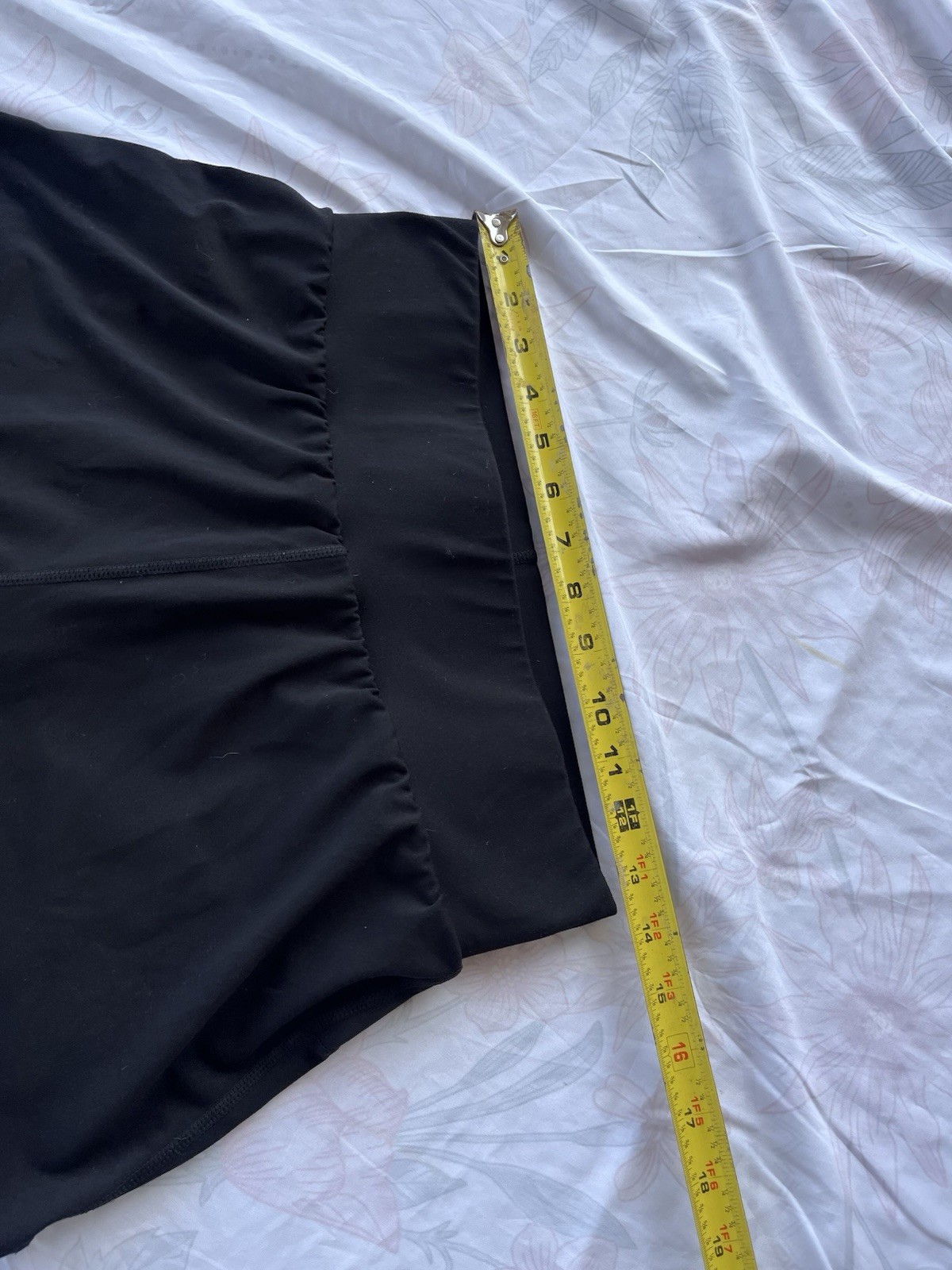 Fabletics bundle! Size medium - image 15