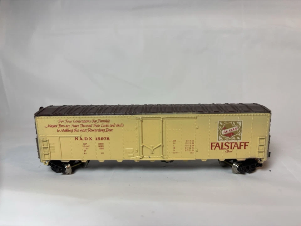 N Scale Con-Cor Falstaff Beer 50’ Billboard Reefer - Image 2 of 4
