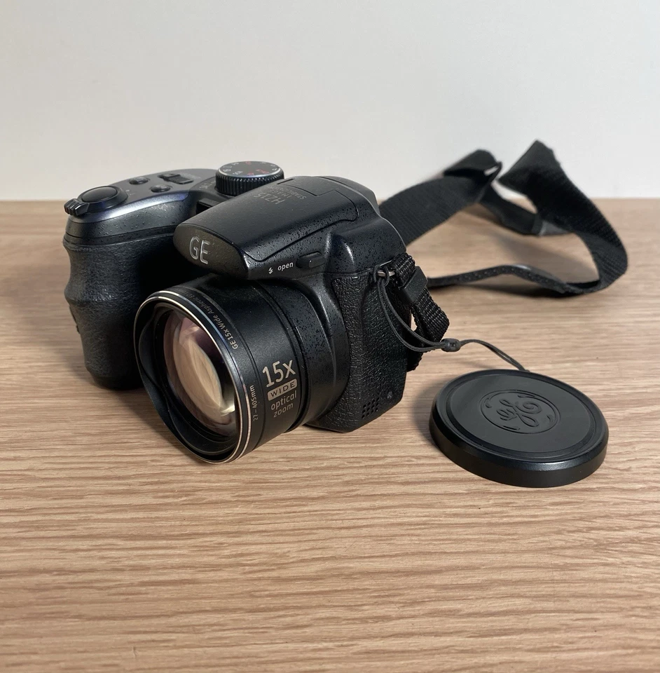 GE HZ15 Digital Camera Black 14.1MP 15x Wide Zoom General Electric Bridge Boxed - Image 3 of 4