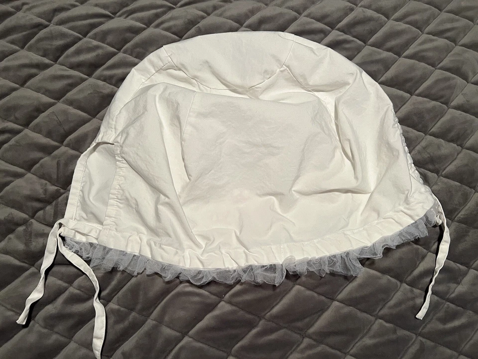 Forro de cesta de Pascua Pottery Barn Kids de tul blanco mariposa grande muy buen usado Foto 2 de 3