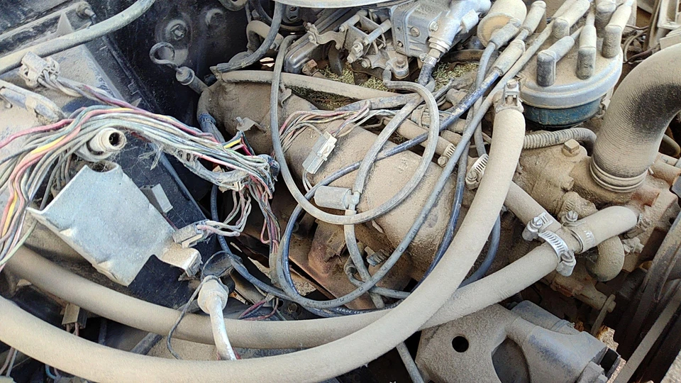 1983 Ford F150 tampa da válvula direita do passageiro fabricante de equipamento original 5,8l destro - Imagem 3 de 4