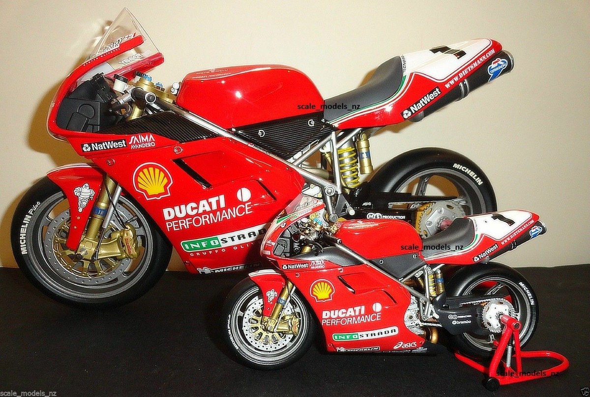 MINICHAMPS 1:6 – DUCATI 998R – P. CHILI – 2002 WSB – VERY VERY