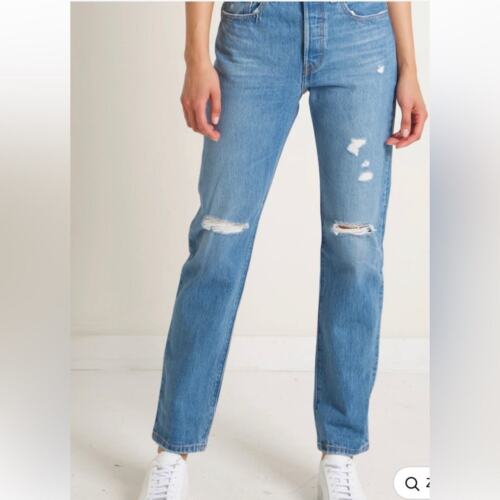 NWT Levi’s Original Fit Light Wash Jeans