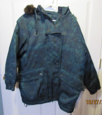 Vintage Womens London Fog Green Parka Style Jacket Faux Fur Hood Medium M Down