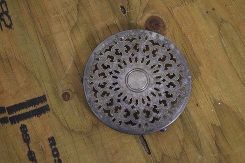 Vintage English Sterling Silver Pierced Footed Trivet Ornate Hallmarked Plate - Picture 4 of 6