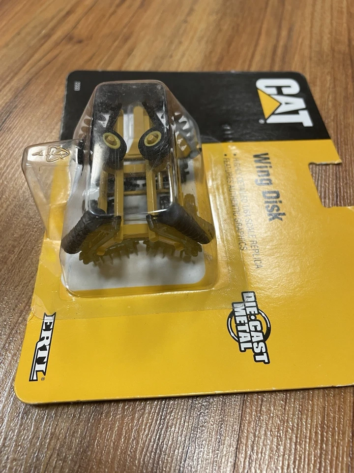 Ertl - Disco Ala Gato - 1/64 Die Cast Nuevo en Tarjeta 2333 Foto 3 de 4