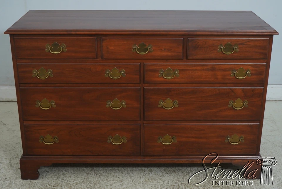 F70745: Cómoda de dormitorio HENKEL HARRIS cereza 9 cajones Foto 2 de 4