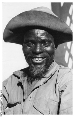 CAR-AGQP16-0891-NATAL   Native Life   Eine Postkarte   Un homme