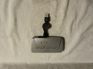 4 Port USB Hub, Radio Shack 26-191 With Retractable Inport Cord