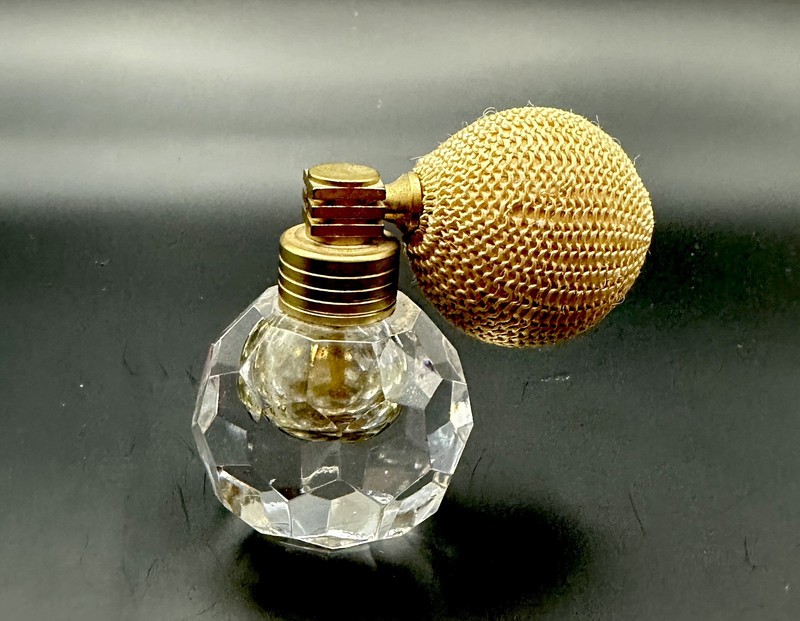 VTG Art Deco Faceted Cut Glass And Brass Perfume Atomizer