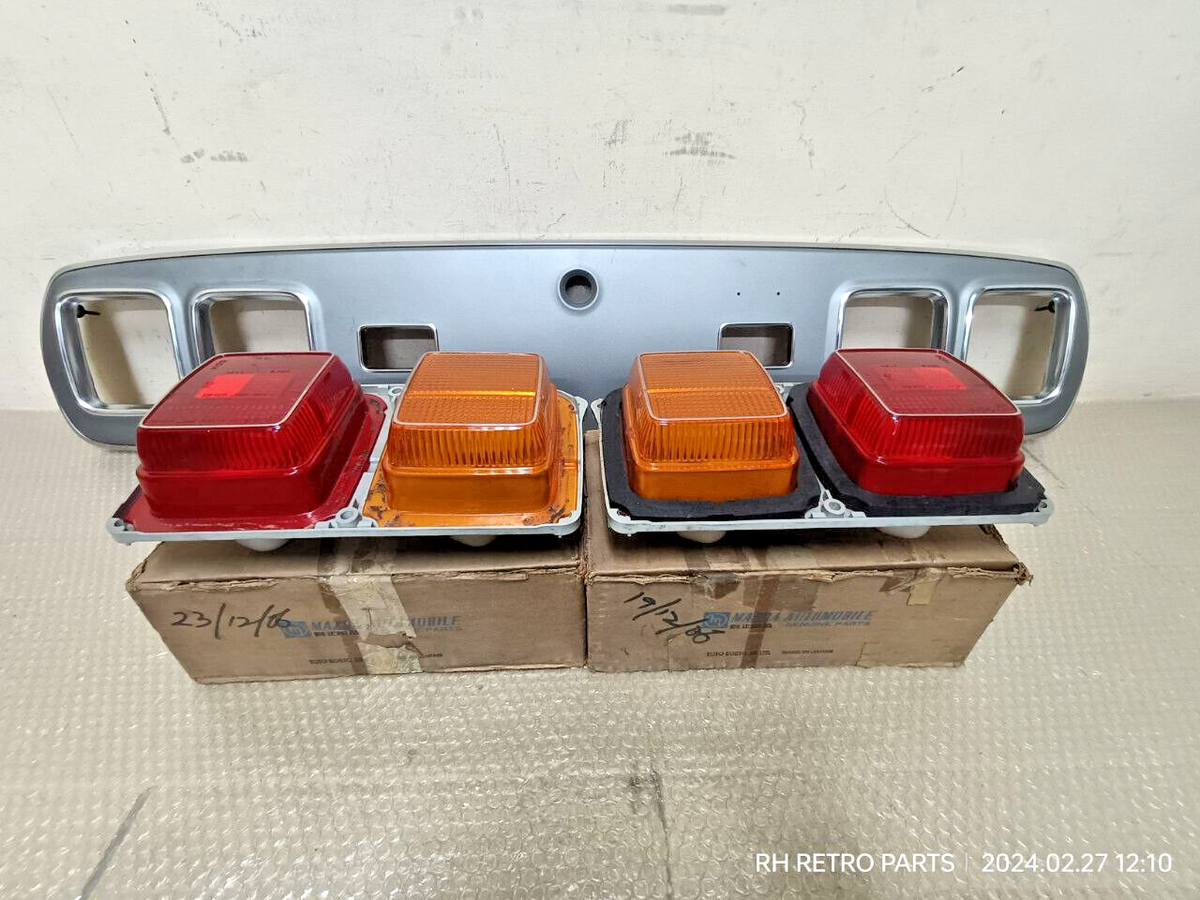 1976-1978 Mazda 929 RX4 Coupe Rear Panel & Tail Light Lamp Set