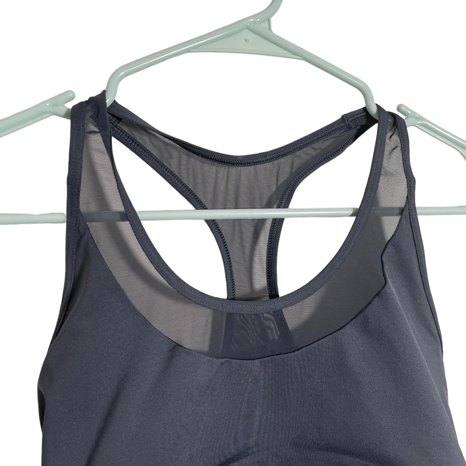 victoria-secret-vs sports bra mesh unpadded low impact tank-bra