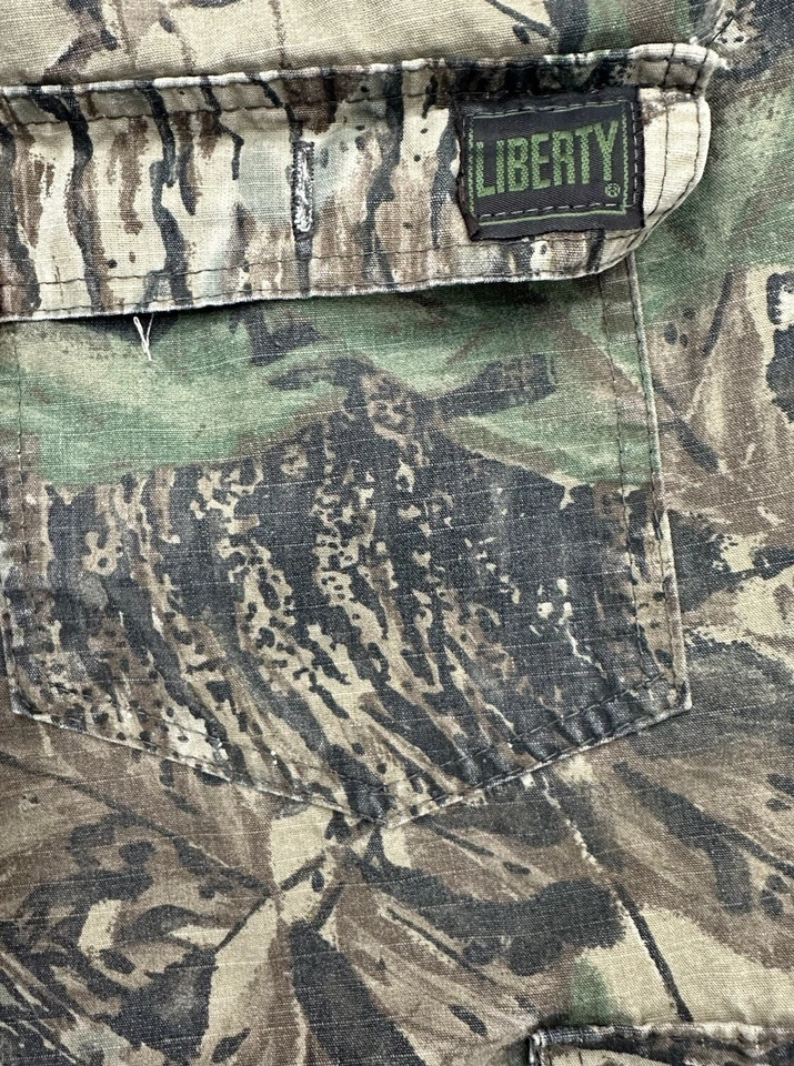 Liberty Realtree Advantage Camo Cargo Pants Mens XL 40-42x32 Made In USA VTG - Image 3 of 4