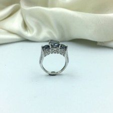 Gorgeous Floral Design Three Stone Black Onyx White CZ Women's Ring 7. Size