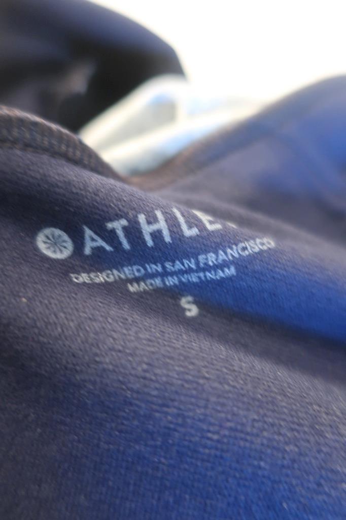 Womens Athleta Blue Black Python Print Activewear… - image 9