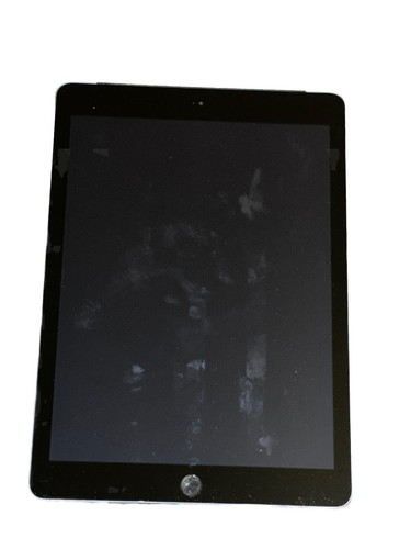 Apple iPad 5th Gen. 32GB, Wi-Fi + Cellular (Unlocked), 9.7in - Silver - Picture 5 of 6