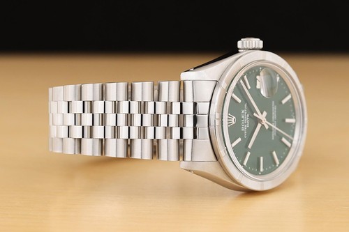 ROLEX OYSTER PERPETUAL DATE 1501 34MM STAINLESS STEEL GREEN DIAL AUTOMATIC WATCH - Picture 7 of 8