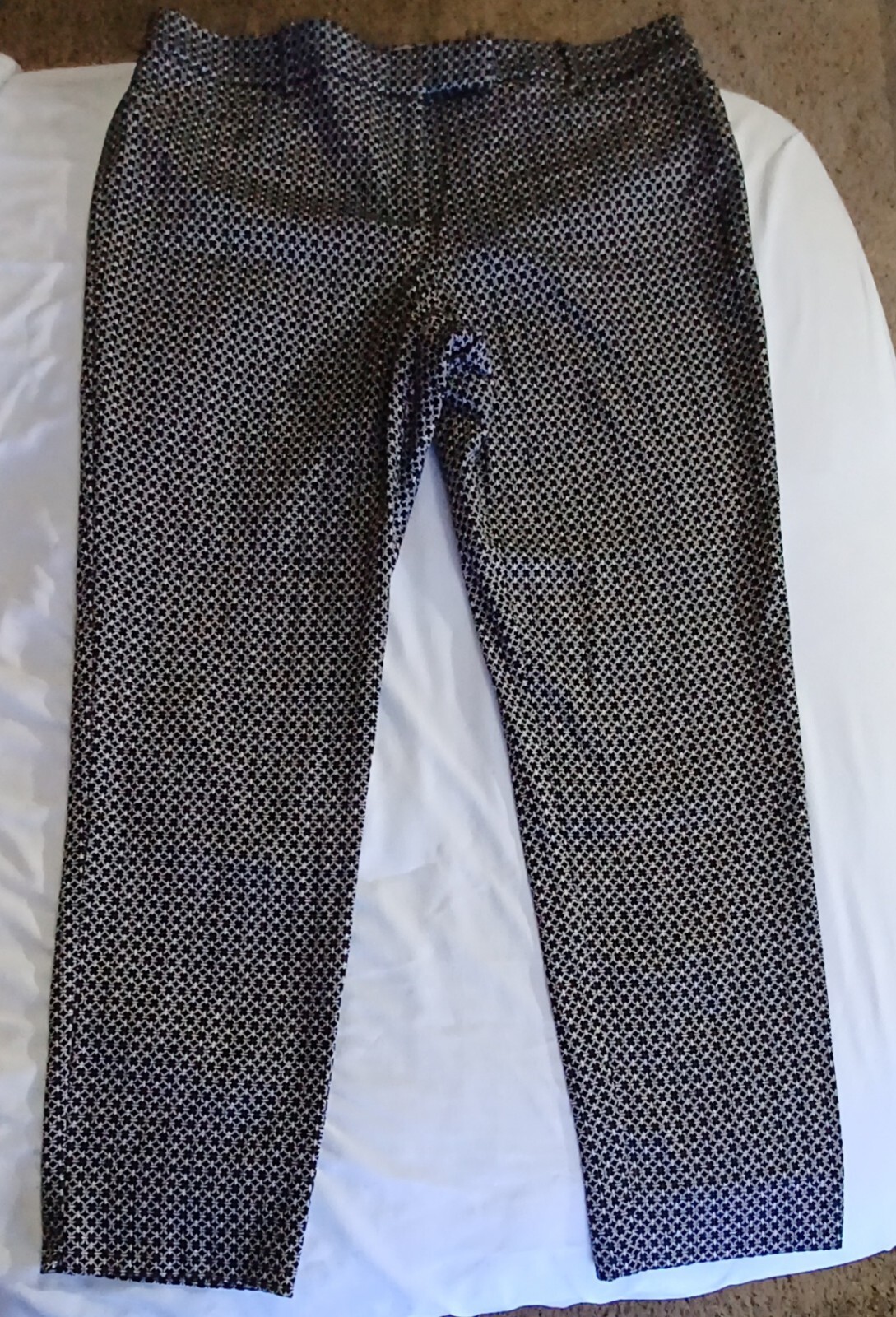 Van Heusen Women's Capri Black u0026 White Stretch Extensible Pants Sz 12 | eBay