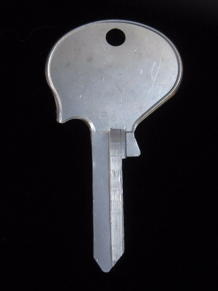 Llave de encendido VO6 VOLVO en blanco 1965-1967: se adapta a 1800 544 144 142 122 V77 NE6 Foto 2 de 4