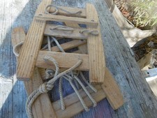 RAQUETTES A NEIGE MILITAIRE ANCIENNES 