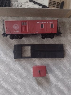 HO Scale B&O Oldtime Caboose Kit With Kadees