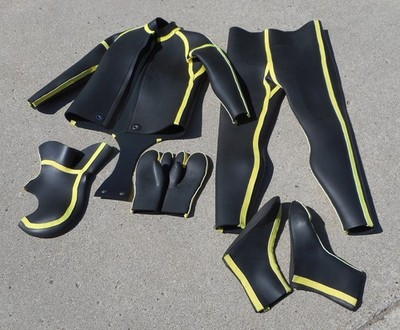 XXL men's vintage beavertail style smooth rubber wetsuit yellow stripes Cousteau