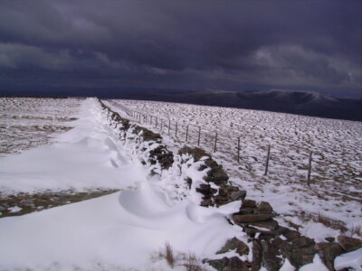 Photo 6x4 Drifted Snow, Aye Gill Pike Garsdale/SD7489 Looking west front c2008