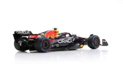 Spark Red Bull Racing RB18 #11 - Pérez - Winner Monaco GP 2022 1/18. 18S763 - Picture 2 of 4