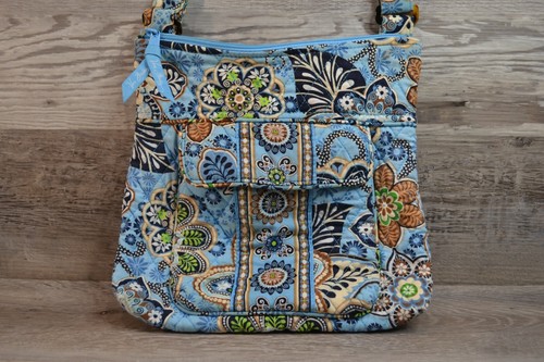 Vera Bradley Hipster Crossbody Blue Retired Floral Blue Black White - Picture 2 of 6
