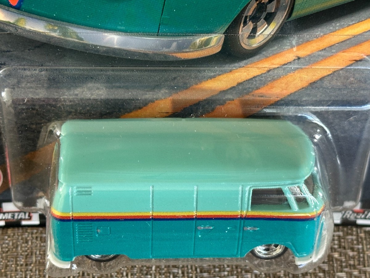 Volkswagen Panel Bus　ホットウィール　7000個限定 Hot Wheels Boulevard Volkswagen T1 VW Panel Bus #72 , Free