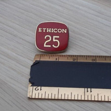 ETHICON 25 PIN BADGE -