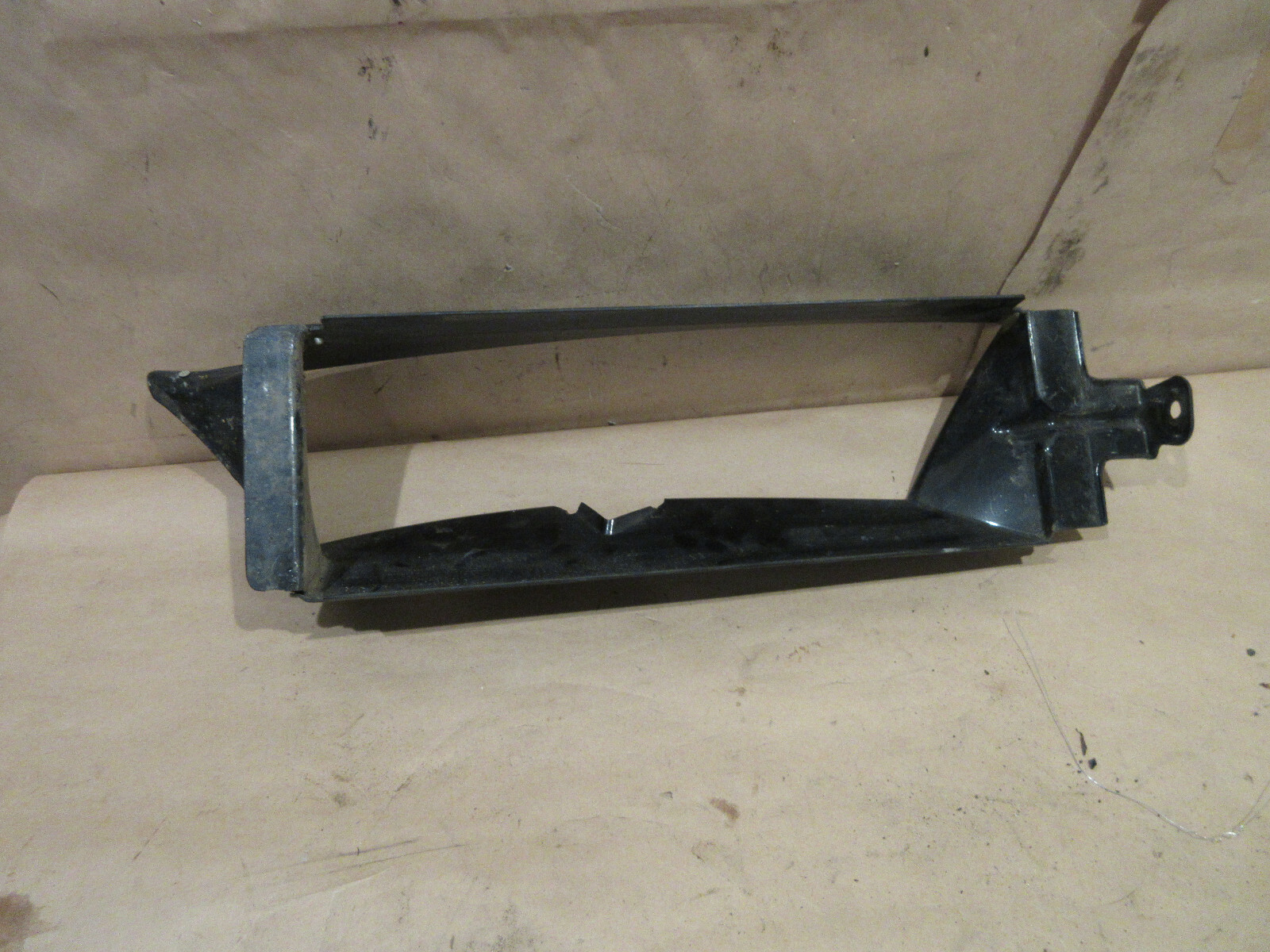 Lamborghini Gallardo - LH Conveyor For Oil Cooler- P/N 400317025