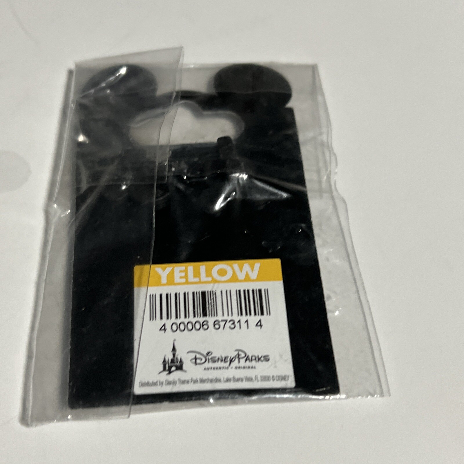 Walt Disney World Oktoberfest 2012 - Chip and Dale Pin - Limited Edition of 1500 - Picture 2 of 2