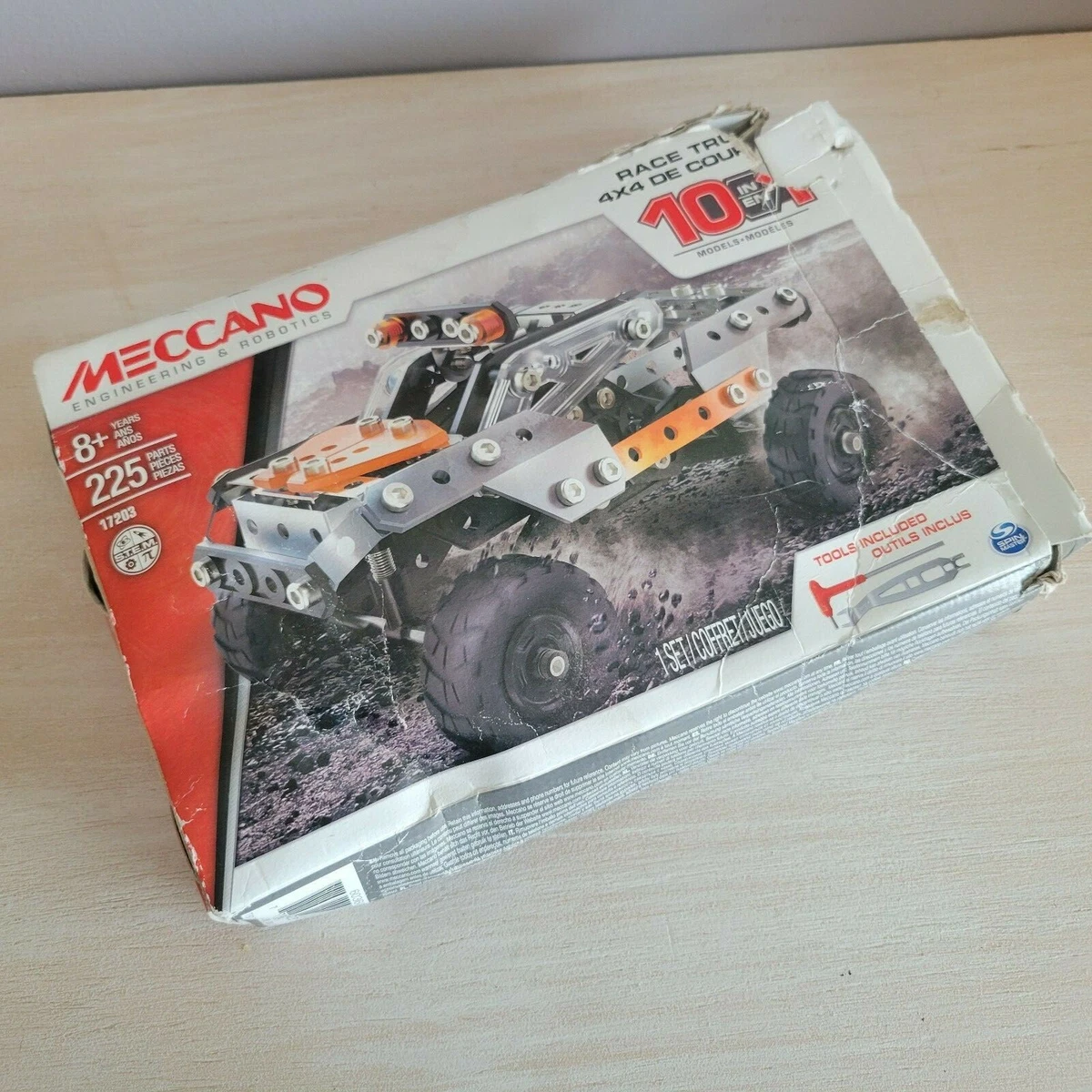 Meccano 17203 à partir de 8 ans - Race Truck 10 modèles - neuf emballage  déchiré