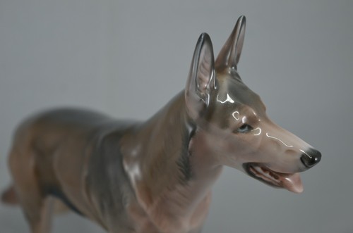 ROSENTHAL GERMAN SHEPHERD FIGURE REF. NO. 829 - Picture 6 of 10