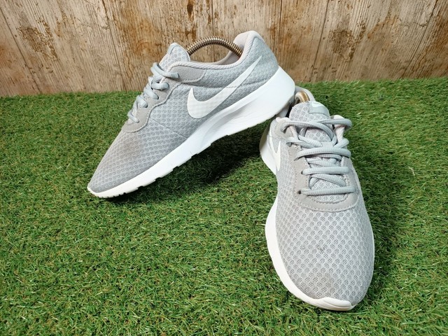 nike tanjun 32