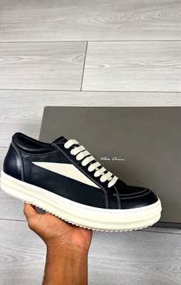 Rick Owens Men s ( ALL sizes availability) price is negotiable.￼