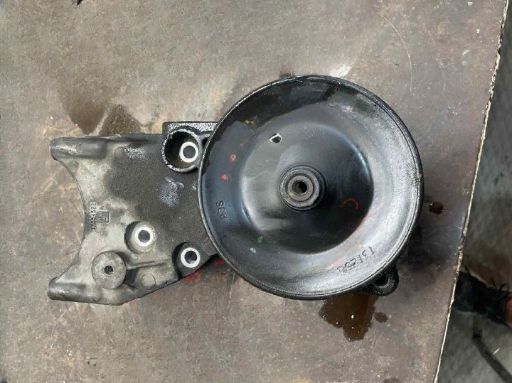 1999-2005 Chevrolet Astro Van Auto 4.3L Power Steering Pump Assembly OEM
