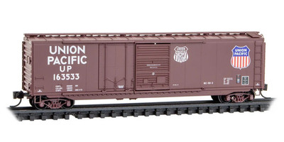 Micro-Trains 03300210 N UP 50' Combination Plug and Sliding Door Boxcar #163533