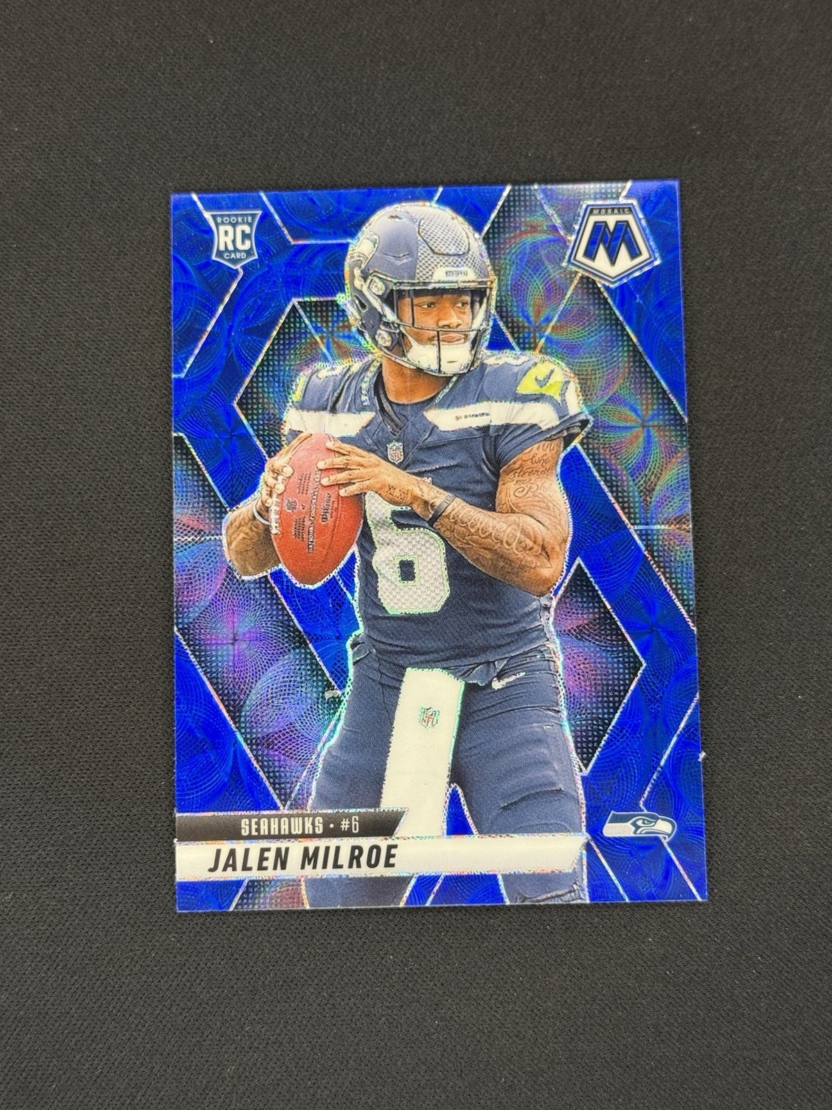 2025 Mosaic Jalen Milroe Blue Scope Color Match Prizm (RC) #322