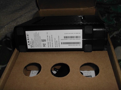 Open Box Rinnovata ARRIS SURFBOARD SBG10-RB DOCSIS 3.0 Cavo Modem Router - Foto 8 di 9