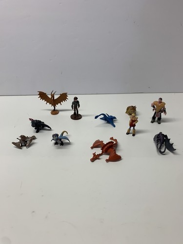 Lot Of 11 How To Tame Your Dragon 2 Miniature Figurines .5”-2” Tall - Picture 7 of 8