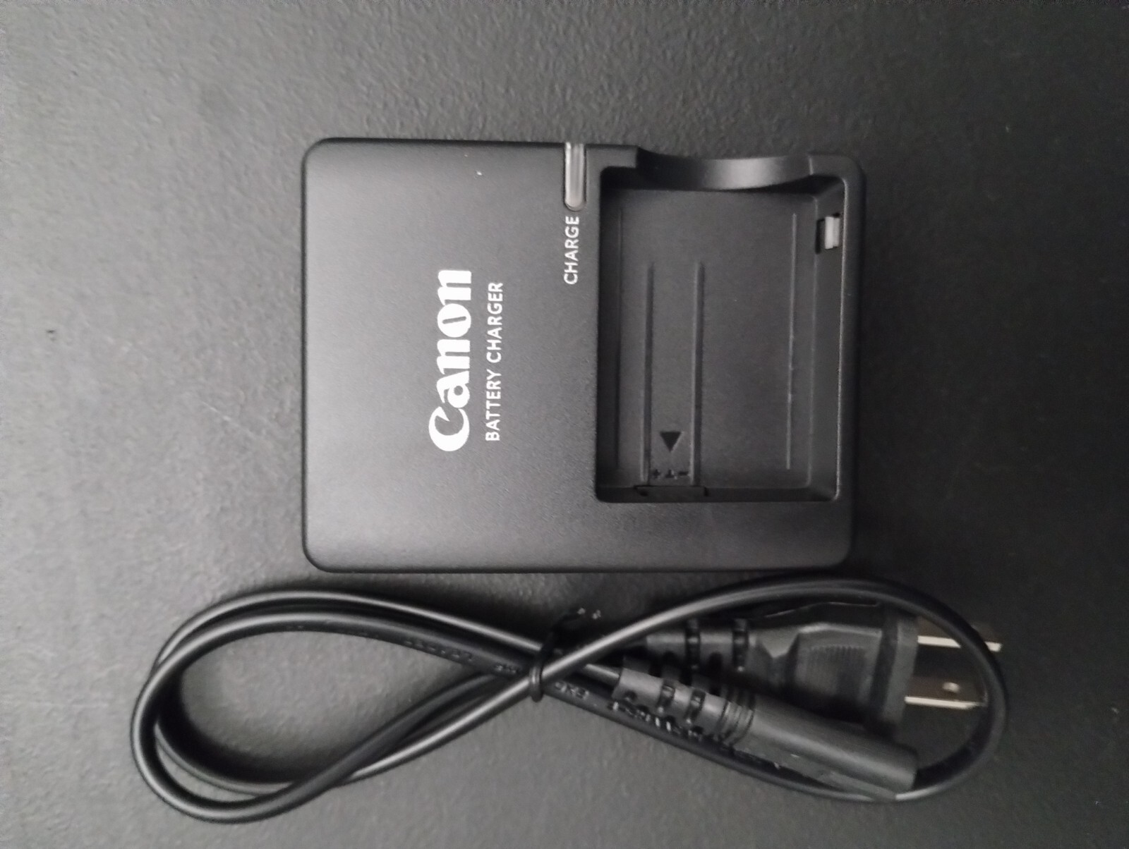Genuine Canon LCE5E Battery Charger LPE5 Camera For EOS 1000D 2000D