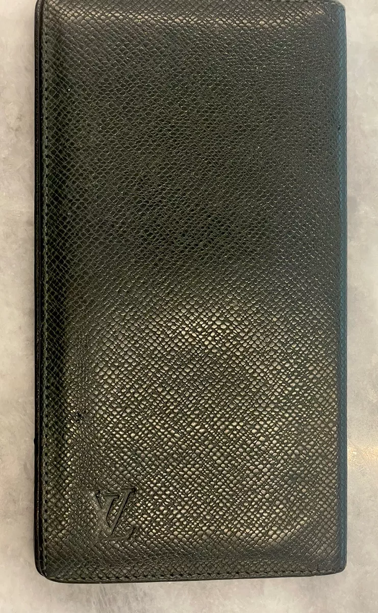 lv mens wallet/ check book