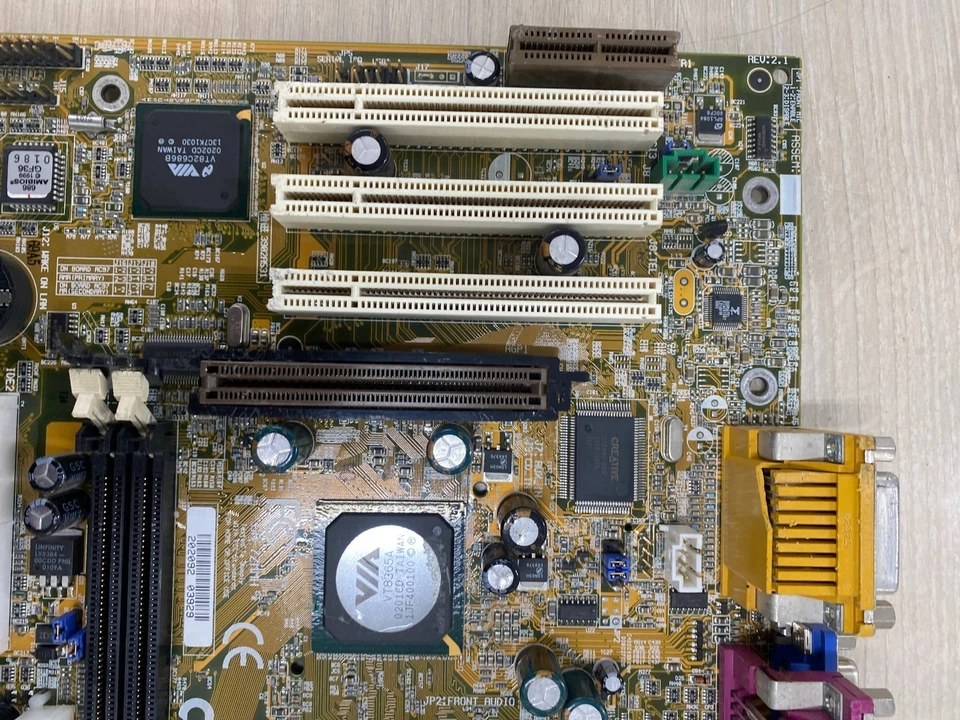 GIGABYTE GA-7ZMMH SOCKET 462 2X DDR AGP PCI AMR MATX - Image 4 of 4