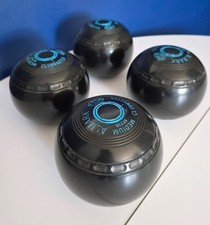 Almark Clubmaster Size 1 Medium Lawn Bowls Set 4 Black 00 Stamp Mid-Wide Bias