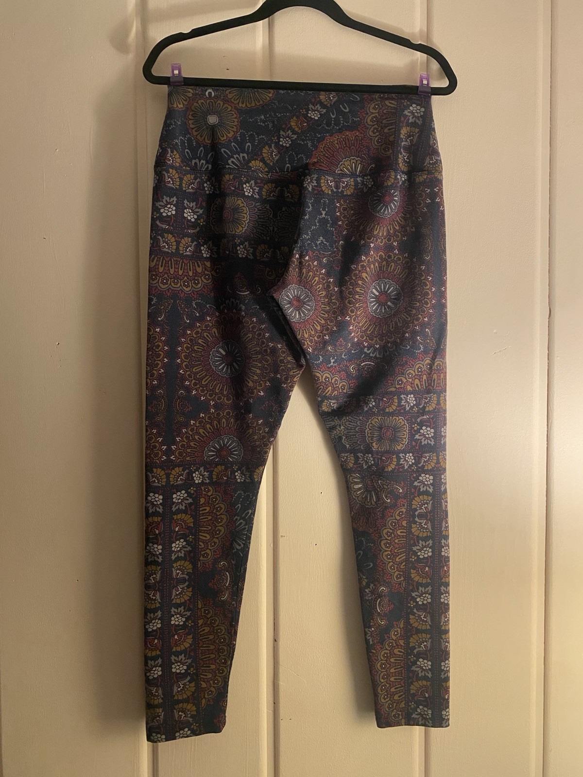 Lysse Women’s Multicolored Patterned Leggings - image 2