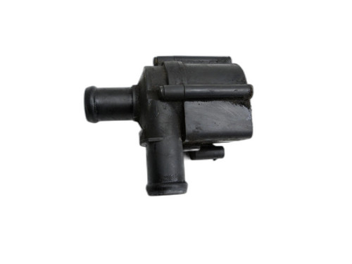 Umwelzpumpe Heizung Pumpe für VW Touran II 5T 15-21 TDI 2,0 81KW 5Q0965561B