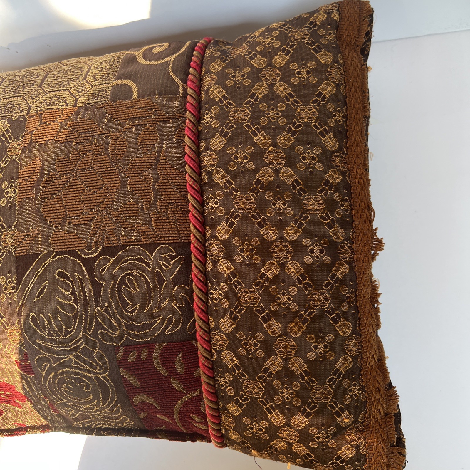 Croscill Galleria Accent Pillow Corded Red Gold Brown Home Decor 19”x 14” READ