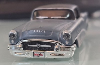 Maisto - 1955 Buick Century - grau - ohne Verpackung - Top Zustand